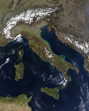 Italia desde un satélite