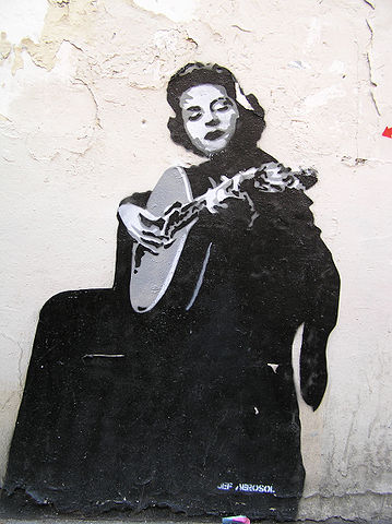 Grafiti de Amália Rodrigues en Lisboa (CC BY Môsieur J. en WikiMedia Commons)